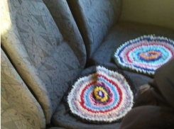 «Ностальгическая» маршрутка с «бабушкиными ковриками» удивила пассажиров в Ростове