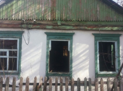 Пожилая женщина погибла в страшном пожаре в Ростовской области