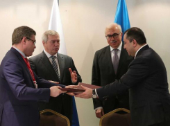 В Азербайджане ростовские компании подписали восемь договоров о взаимодействии