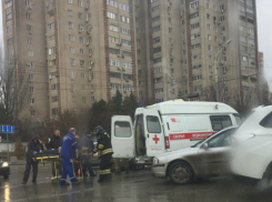 Горожанин «пошел налево» и уложил парня в больницу в Ростовской области