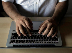 Ростовского школьника обвинили в экстремизме за репост музыкального клипа