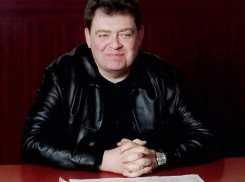 У экс-депутата от Ростовской области Варшавского потребовали 3 млрд рублей по украденному им кредиту