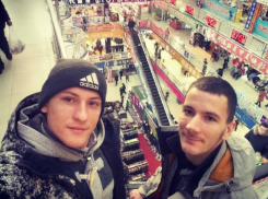 Ростовские братья-путешественники добрались автостопом до Китая