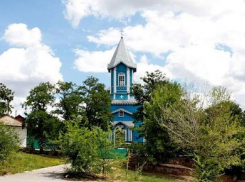 Памятник архитектурного зодчества: деревянная церковь во имя Святой Екатерины в Ростовской области