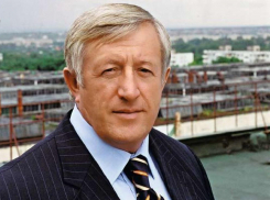 Обманувшего сотни ростовчан бизнесмена перевели под домашний арест