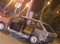 Мужчина на автомобиле без дверей проехал по ростовским улицам