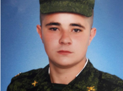 Мать умершего от рака военнослужащего потеряла веру в справедливость после общения со страховщиками в Батайске