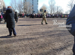 Ряд ростовских школ эвакуируют из-за сообщений о взрывных устройствах