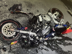 Молодой мотоциклист погиб во время ДТП в Ростовской области