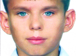 Голубоглазый юноша с большими ушами и дефектом речи исчез в Ростовской области
