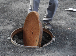 Молодой безработный мужчина ночами обворовывал канализационные люки под Ростовом