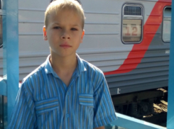 Худой светловолосый 11-летний мальчик с особой приметой пропал в Ростове-на-Дону