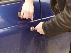 Молодой рецидивист похитил «пятерку» из гаража пенсионера в Новочеркасске