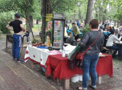 Матерной разливайкой оказался центральный парк Батайска в День Победы