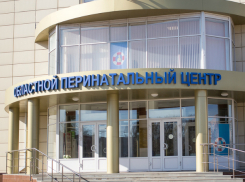 Ростовский перинатальный центр научил родителей ухаживать за недоношенными малышами