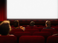 ДГТУ совместно с «МегаФоном» организовали показ фильма, адаптированного для людей с нарушениями слуха и зрения