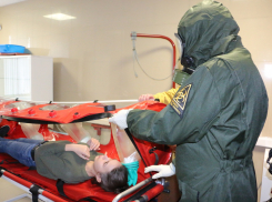 В Шахтах госпитализирована семья с подозрением на коронавирус