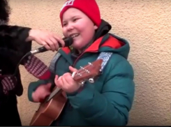 Интернет-звезда рэпер Вить'ОК дал концерт в Ростове ради голодных котов