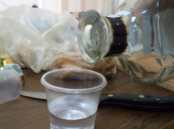 Коварная рецидивистка довела мужчину в Таганроге до «кондиции» и совершила преступление