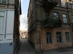 В Ростове ввели ЧС в доме в переулке Братском из-за угрозы обрушения