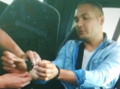 Стало известно какую сумму брат депутата гордумы Ростова хотел вывести за рубеж