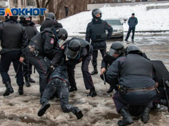 Штрафы и аресты: суд в Ростове рассмотрел дела задержанных на митинге 23 января