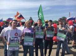 Сторонников Навального в Ростове отправили в суд и под арест после субботнего митинга 