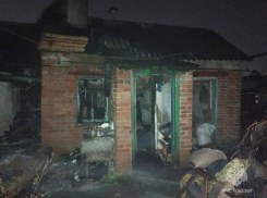 В Красном Сулине на пожаре погибла 69-летняя женщина