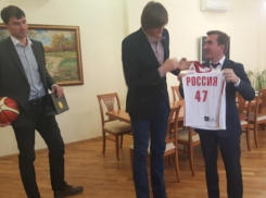 Президент РФБ Андрей Кириленко провел мастер-класс в  одной из школ Ростова