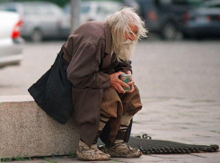 Ростовчанин на все деньги купил нищему продуктов, а сам остался голодным