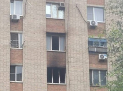 В Ростове спасавшийся от пожара мужчина выпрыгнул из окна четвертого этажа