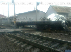 В Ростове под движущуюся платформу попала Газель