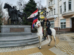 В Ростов приехал сирийский путешественник, который направляется к Владимиру Путину