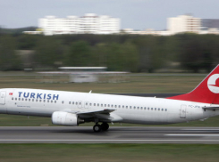 Первый после беспорядков в Турции самолет из Стамбула приземлился в Ростове 