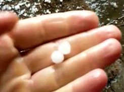 В Ростове 9 мая неожиданно выпал град