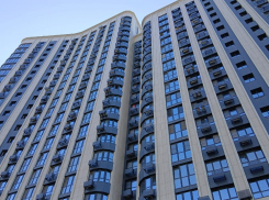 В Ростове ГК «ЮгСтройИнвест» за свой счет восстановила дома в «Левобережье» после атаки беспилотника