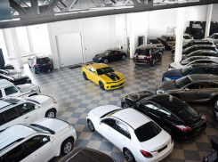 В Ростовской области в 2022 году продажи новых легковушек рухнули в два раза 