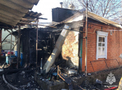 При пожарах в Ростовской области пострадали два человека 
