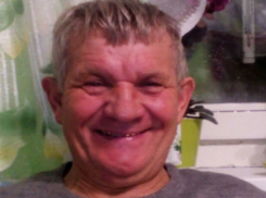 Седовласый мужчина вышел из больницы в Ростовской области и пропал 