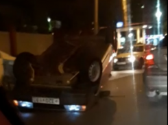 Страшная авария с участием четырех автомобилей в Ростове попала на видео 