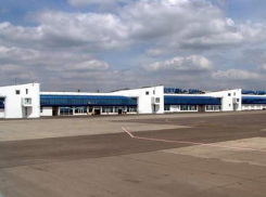 Из-за сбоя в бортовом компьютере в  ростовский аэропорт вернулся следовавший в Симферополь самолет