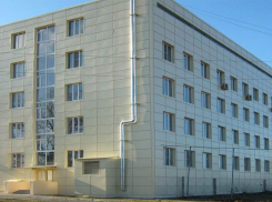 В Гуково оштрафовали ЦГБ на 75 тысяч рублей из-за отсутствия аппаратов в кардиологии 
