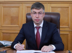 Ошибки в постах и цветочки в разгар коронавируса: разбираем аккаунт Алексея Логвиненко в Instagram