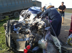 Водитель «Хендая» попала в аварию в Ростовской области: есть погибший