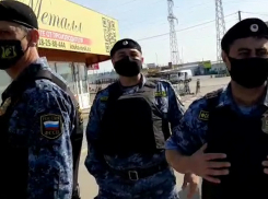 На рынках под Ростовом начались стычки предпринимателей с судебными приставами