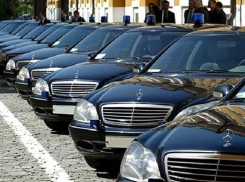 Десятки дорогих автомобилей решили закупить из бюджета для ростовских чиновников
