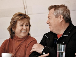 Супруга Василия Голубева попала в ТОП-3 самых богатых жен глав регионов