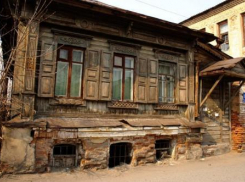 Чиновники обсудили вопрос переселения людей из аварийного жилья