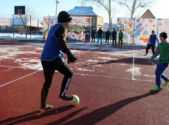 Третьеклассники из Ростовской области были вынуждены гулять босиком по улице