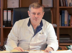 В Ростове у главврача РОКБ обнаружены признаки вирусной пневмонии